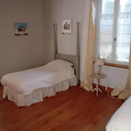 Etoiles D'orion Oda ve Kahvaltı Marsolan